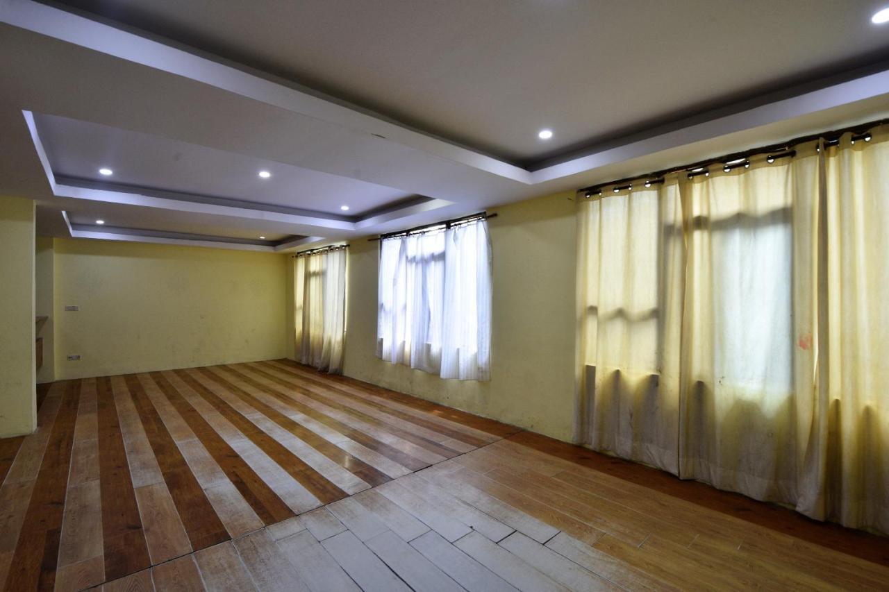 Oyo 1414 Kalinga Grand Hotel 3*