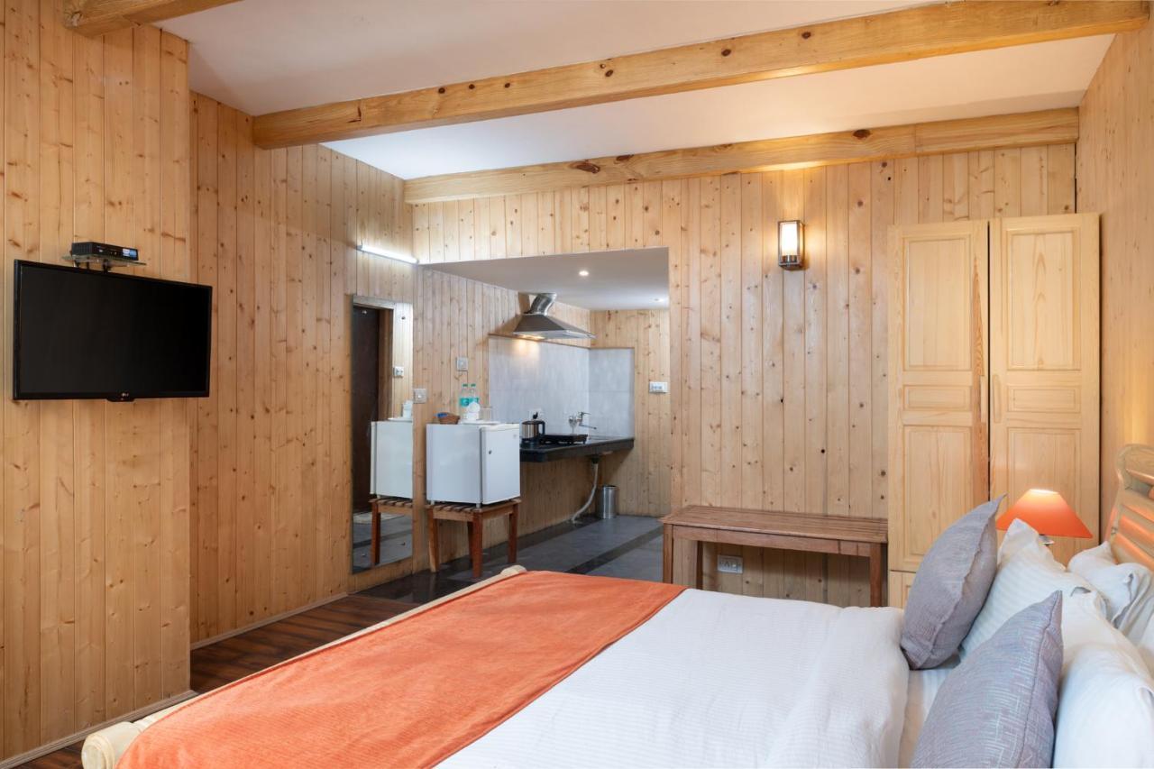 Shobla Pine Royale Bed & Breakfast Manali (Himachal Pradesh)