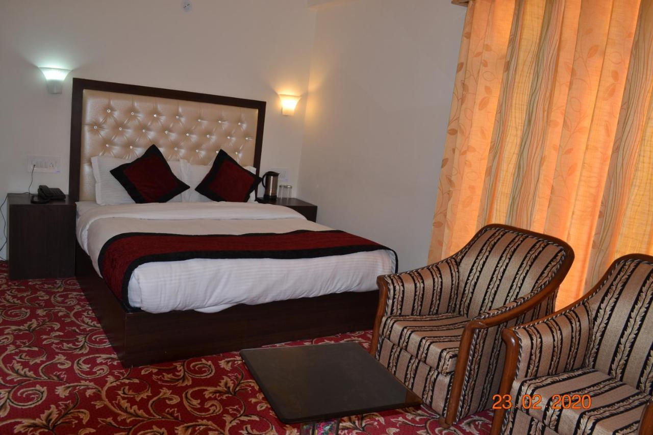 Mallu Singh's Hotel Manali (Himachal Pradesh)