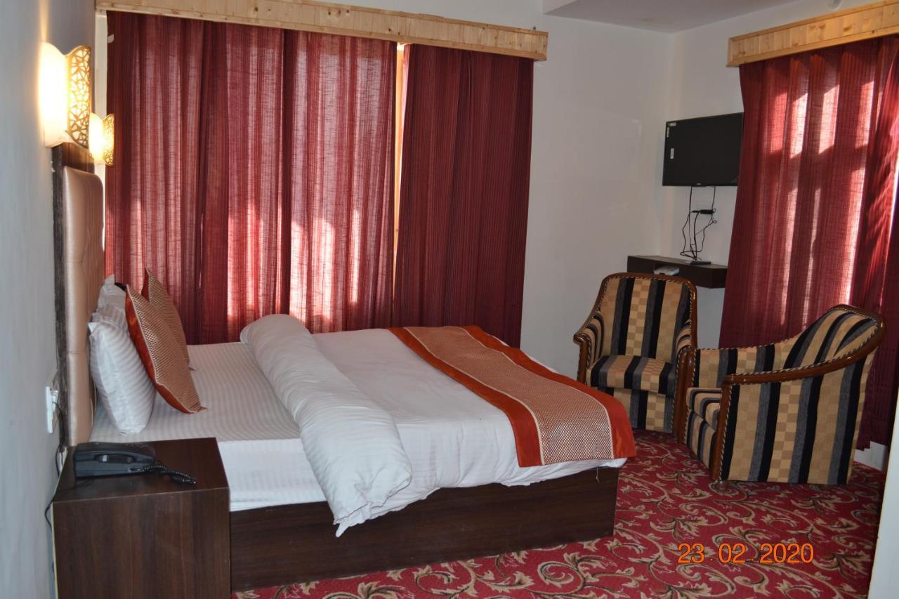 Hotel Mallu Singh's Manali (Himachal Pradesh)