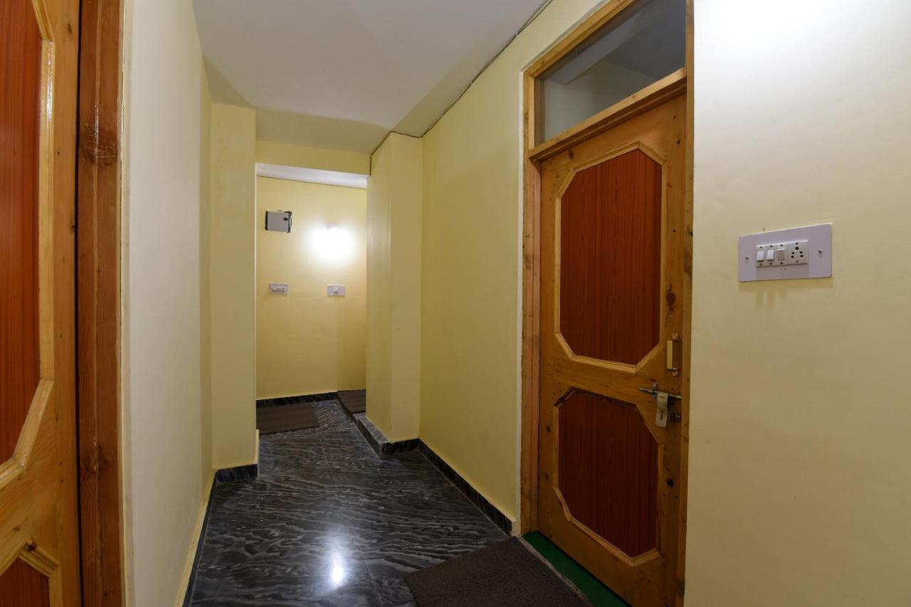 Oyo 15028 Kalpana Hotel