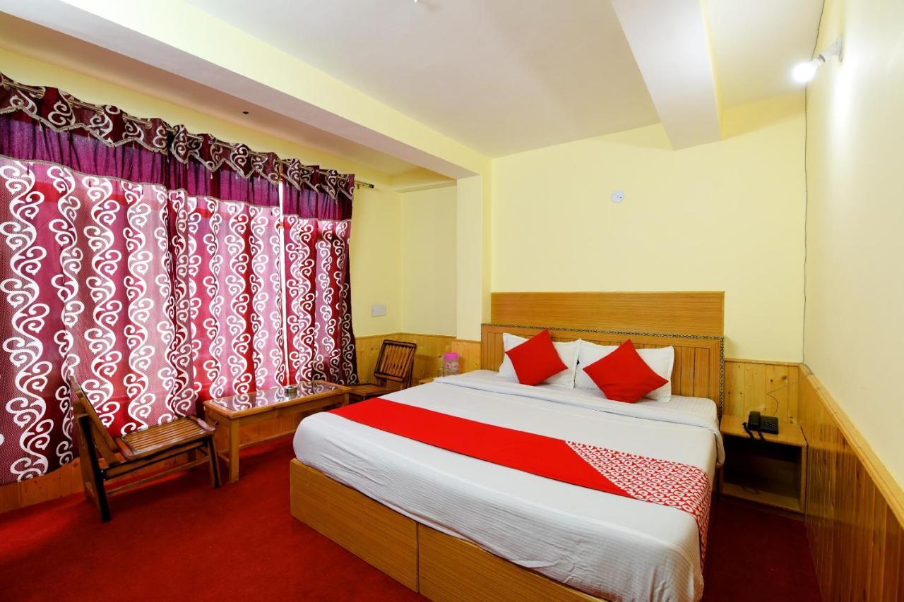 Oyo 15028 Kalpana 3*