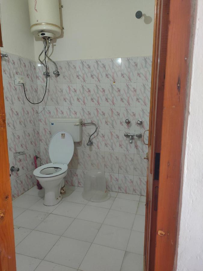 Roop Mountain Homestay Manali (Himachal Pradesh)