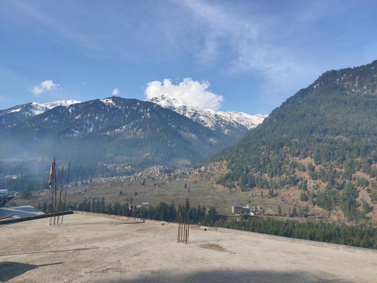 Roop Mountain Homestay Homestay Manali (Himachal Pradesh)