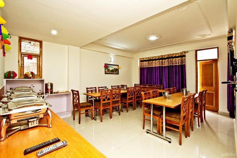 Hotel Uday Himalaya 4*
