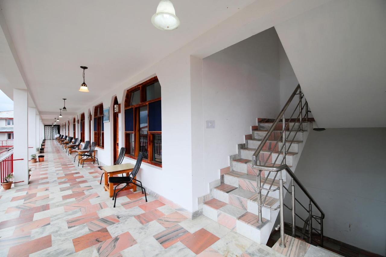 Oyo 6426 Rishi Palace 3*
