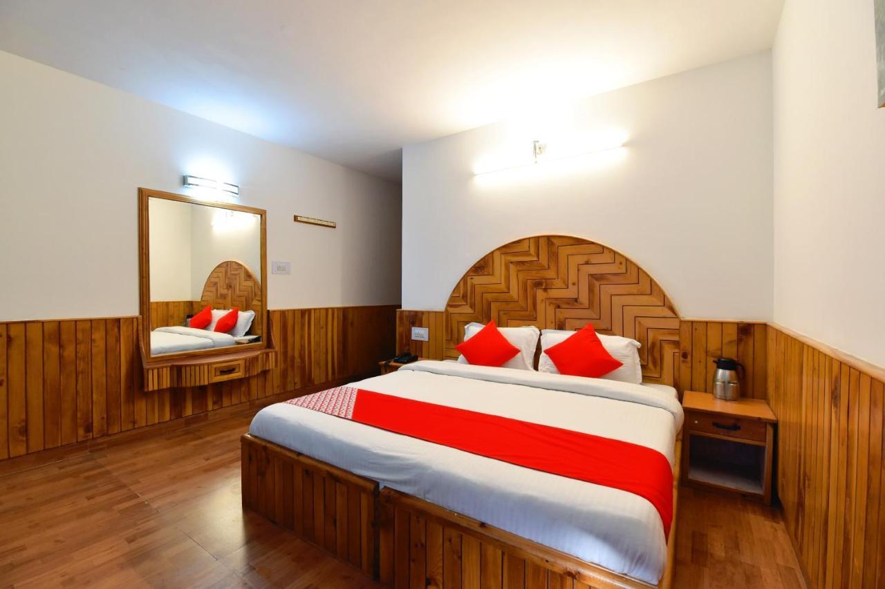 Oyo 6426 Rishi Palace 3*