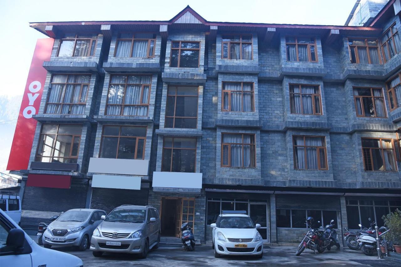 Oyo 19322 Snow Flake Hotel 3*