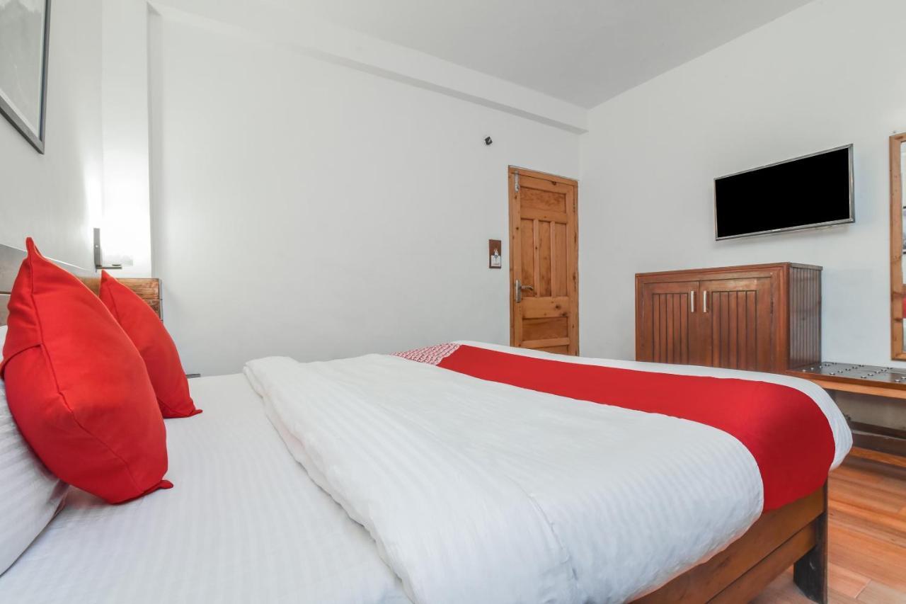Oyo 13410 Sunflower Hotel 3*