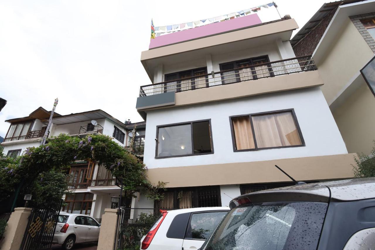 Oyo 13410 Sunflower Hotel