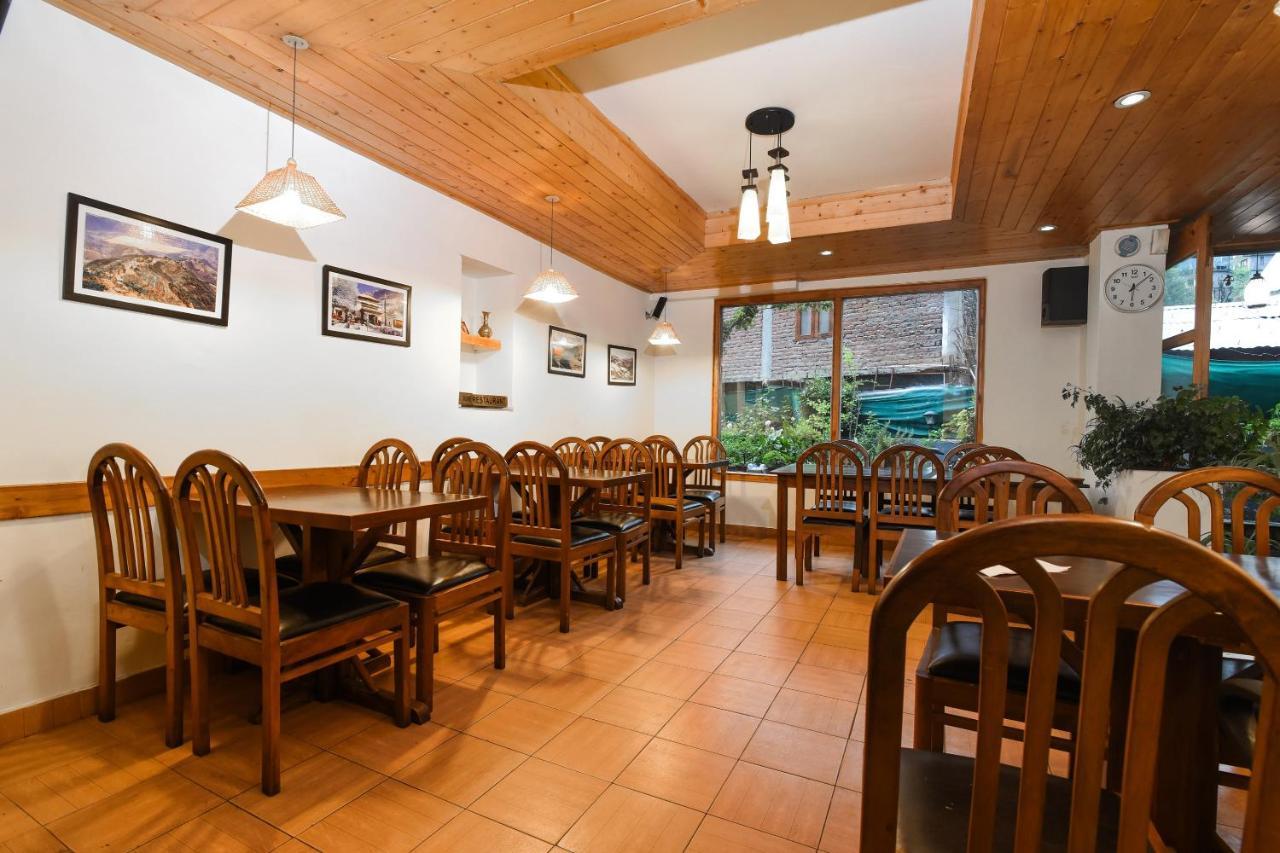Oyo 13410 Sunflower Hotel 3*