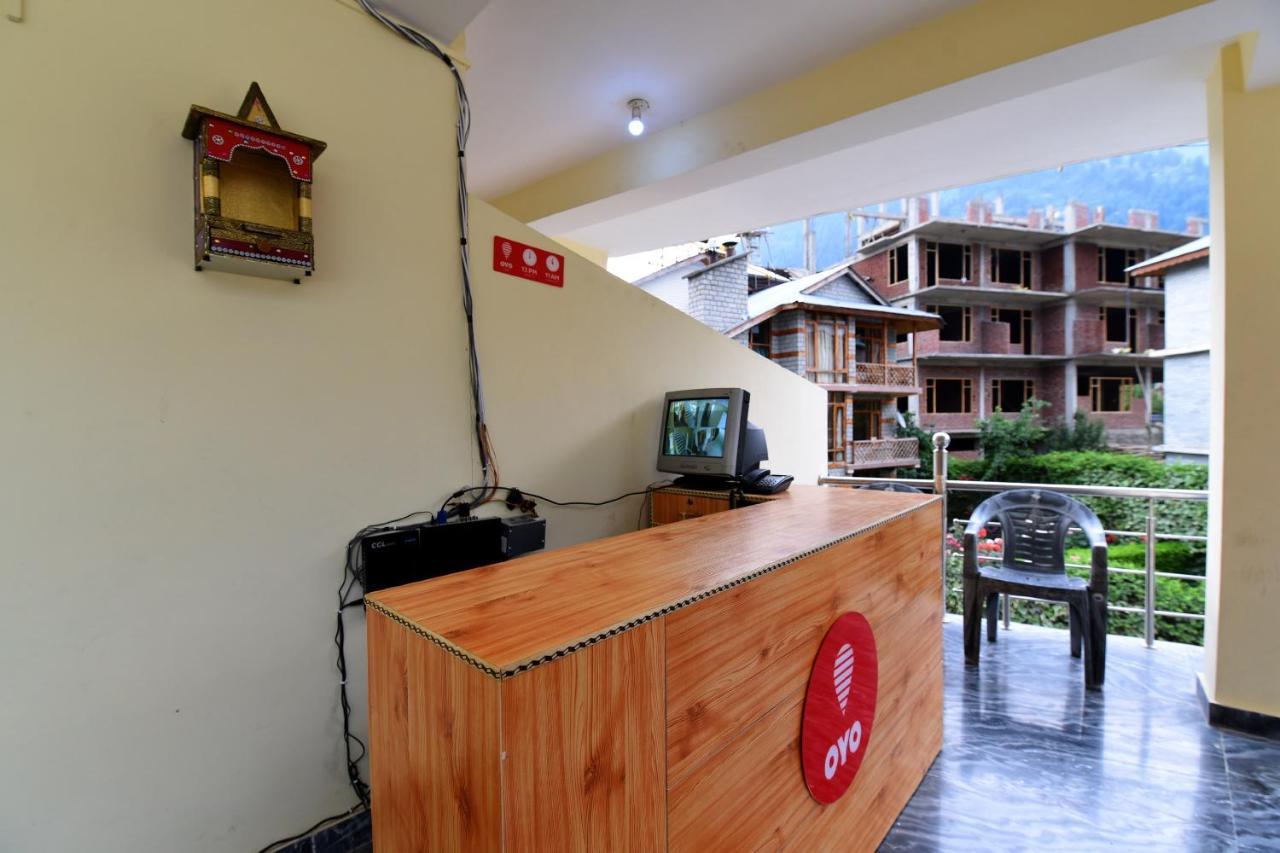 Oyo 15028 Kalpana Manali (Himachal Pradesh)