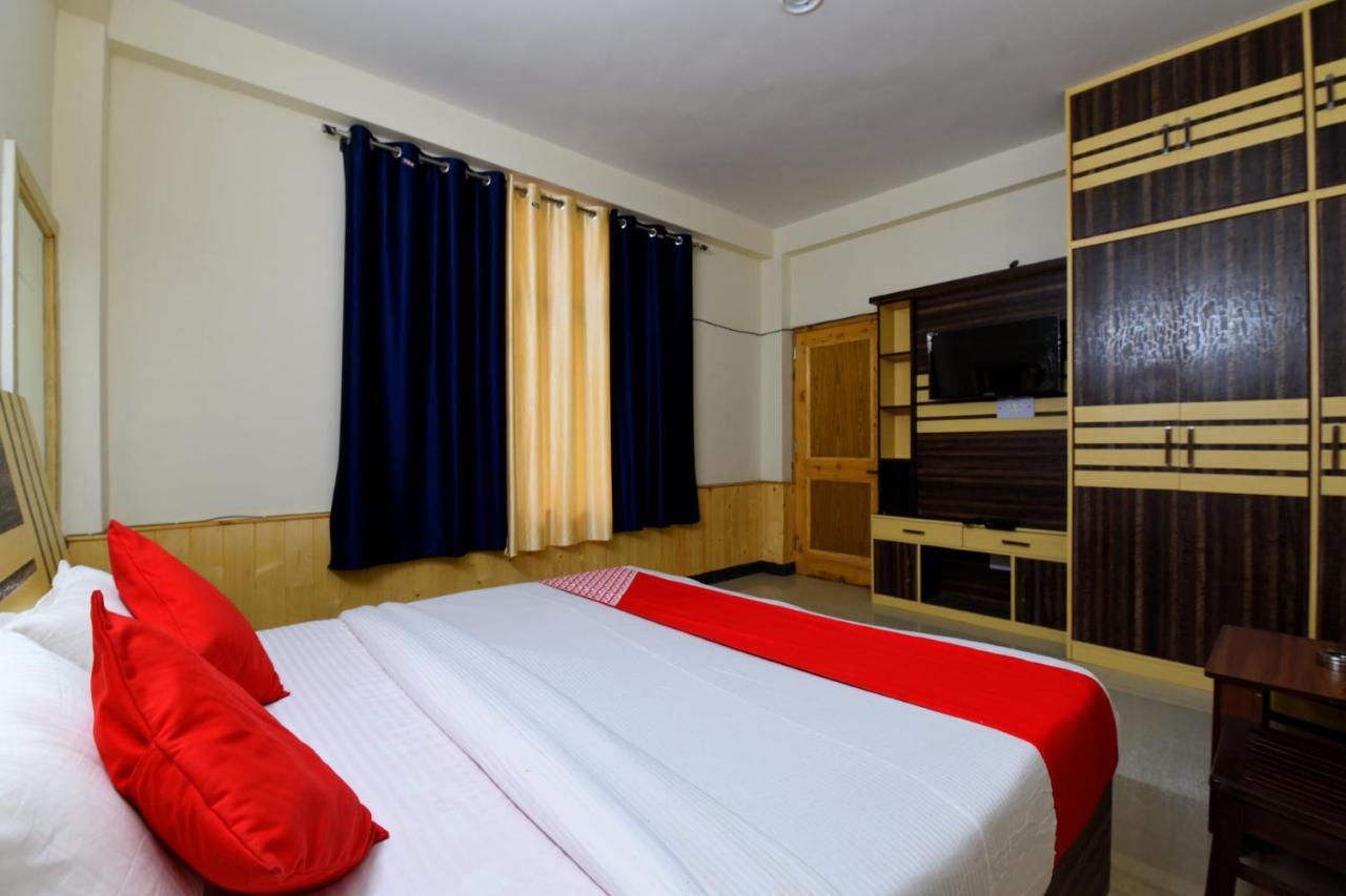 Oyo 15028 Kalpana 3*