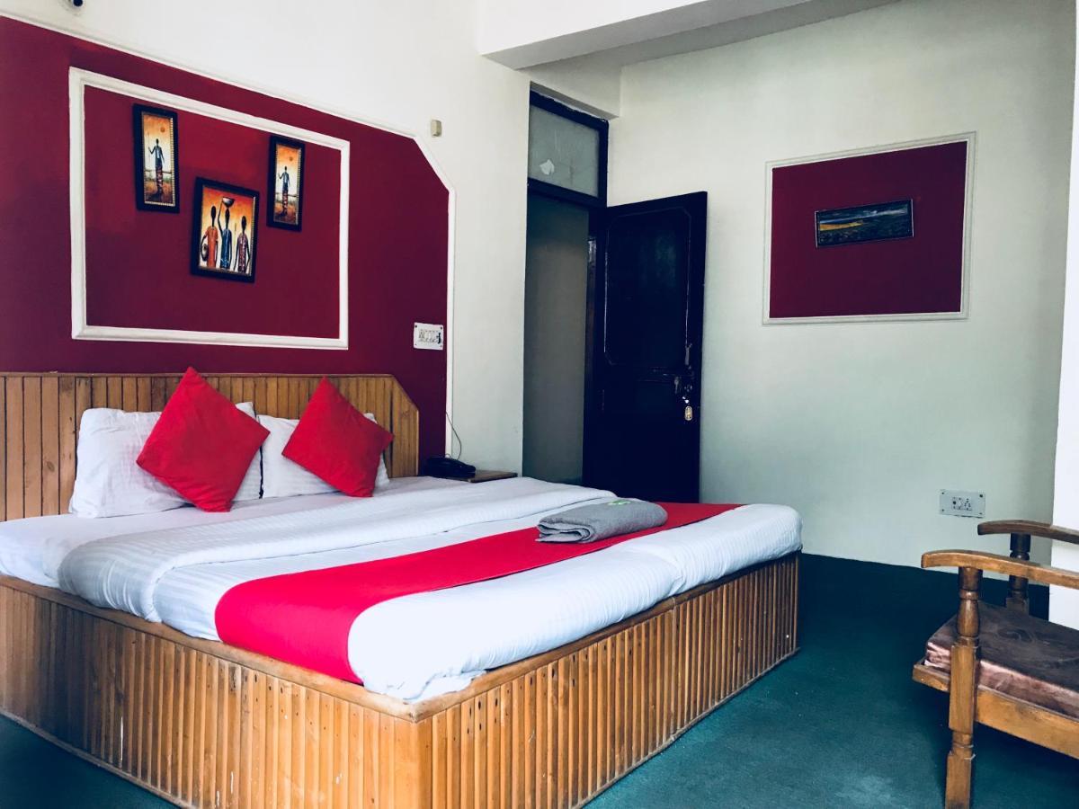 Hadimba Way Manali (Himachal Pradesh)