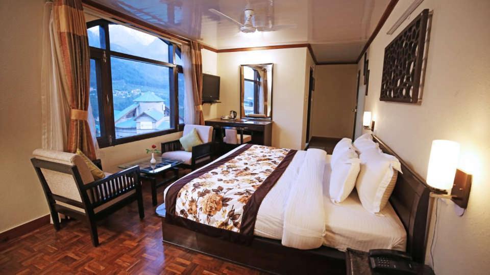 De Vivendi With 35000 Sqft Open Lawn With Bbq Resort Manali (Himachal Pradesh)