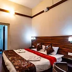 Sunflower Hotel