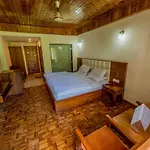 Hotel Highland