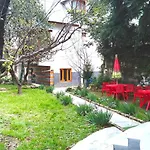 3 Bhk Shashwat Cottage With Inside Fire Place Manali