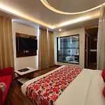 Abhilashi Residency & Spa - Centrally Heated & Air Cooled