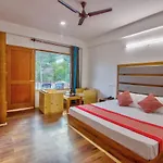 Hotel Beas River Retreat