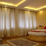 Hotel Dream Land