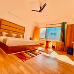 Beas Riverside Resort, Manali