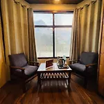 Hotel Green Link -#Near Volvo Bus Stand #Mountain View #River View #Open Terrace
