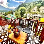 Himalayan Riverside Resort, Manali