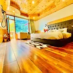 Himalayan Riverside Resort, Manali