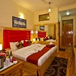 New Harmony Inn