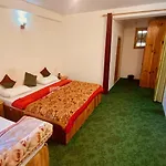 Madpackers Manali