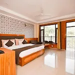 Hotel Hadimba Residency
