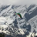 Hotel 17 Miles Stone, Manali By Shivaneel Hospitality