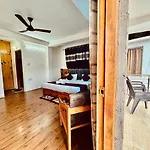 Royalview\'S Blissful Stay