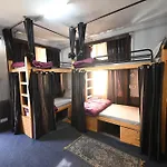 Beholden Stay And Cafe - Old Manali