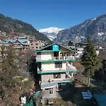 Beholden Stay And Cafe - Old Manali