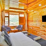 !!! Hotel The Nirvana Hills By Hotel Manu !!! A Luxury Stay With Mountain View!!!Couple Friendly!!! Balcony Rooms!!!Open Terrace With 360 View!!!