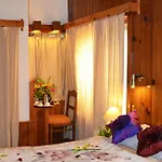 Negis Hotel Mayflower