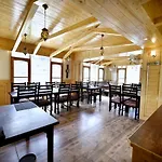 Oyo 8797 Manali Mountain Regency
