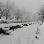 Himalayan Riverside Resort, Manali