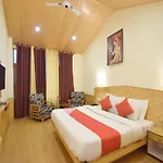 Oyo 11402 Hotel Day Flower