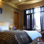 Kanyal Height Cottages