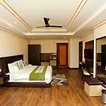 Oyo 12072 Lifestyle Manali