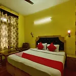 Oyo 23130 Radhika Cottage