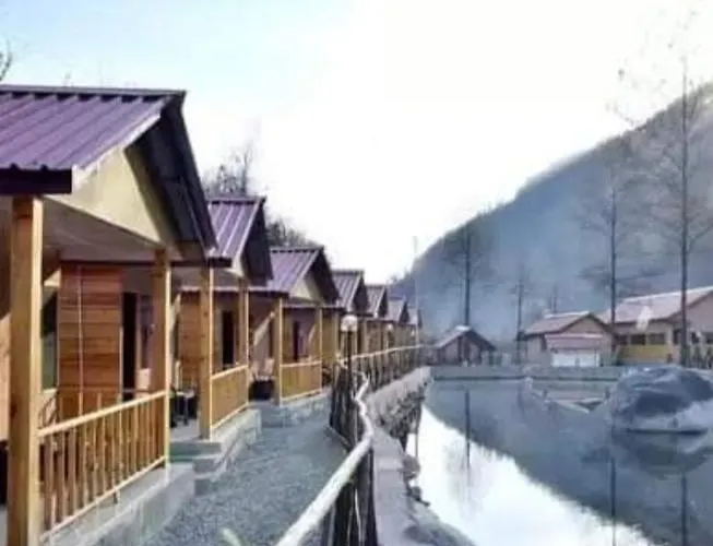 The Shivalaya Retreat - A Riverside Resort
