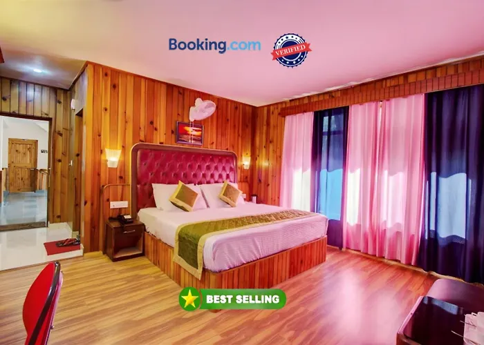 Goroomgo New Ambika Mall Road Manali Near Durga Temple -Mahadev Temple-Hidimba Temple - Prime-Location-And-Spacious-Room With Luxury Room And Parking Facilities