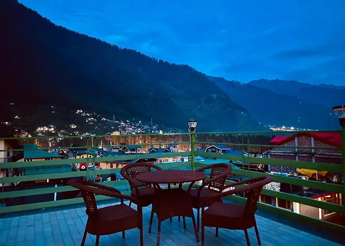 Vista Resort - Centrally Heated ! Air Cooled ! - Managed By The Four Season ! Close To Manali Mall Road
