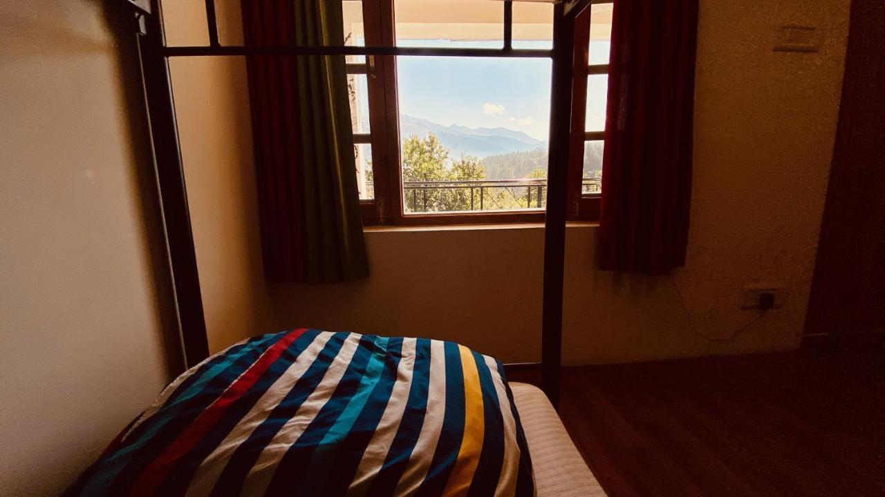 Madpackers Hostel *