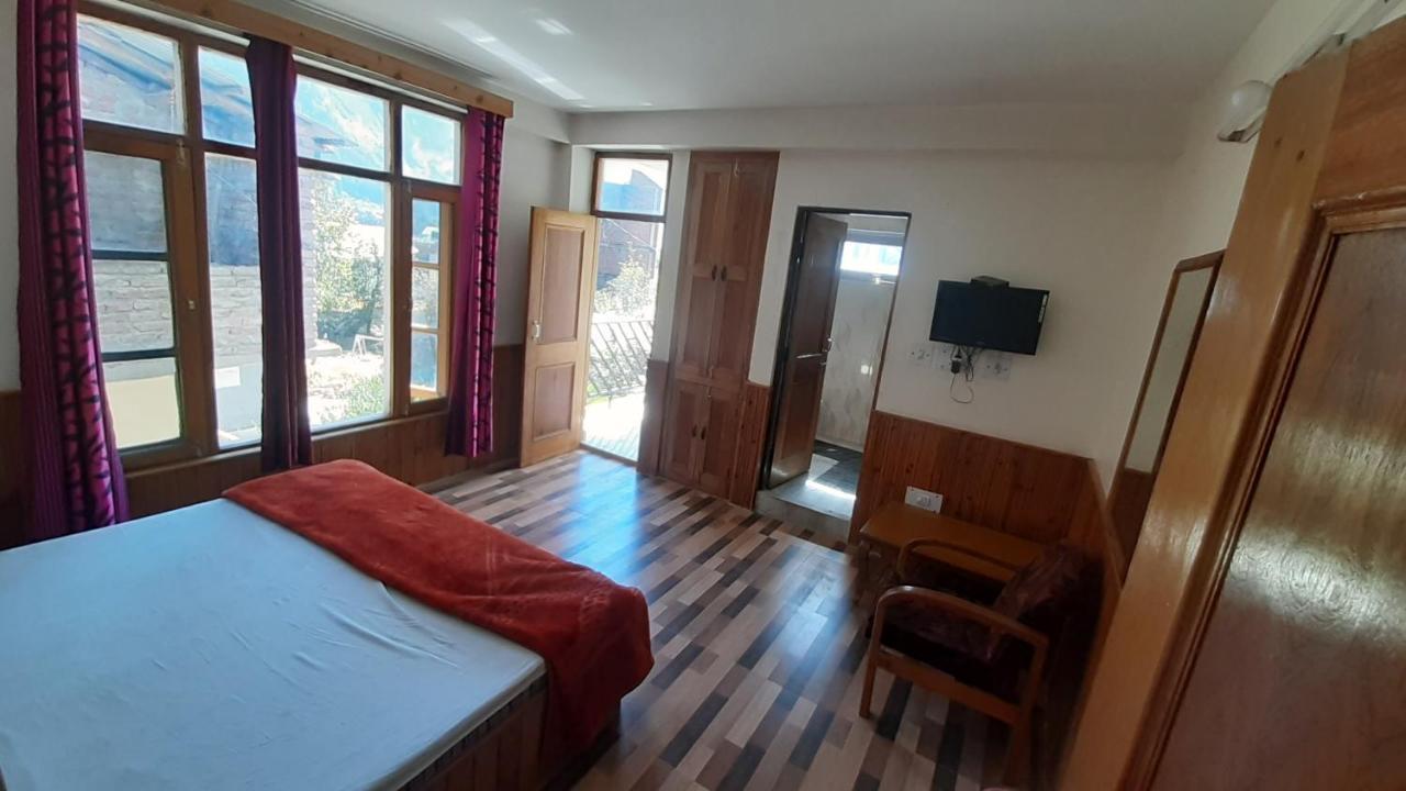 Hadimba Regency Hostel Manali (Himachal Pradesh)