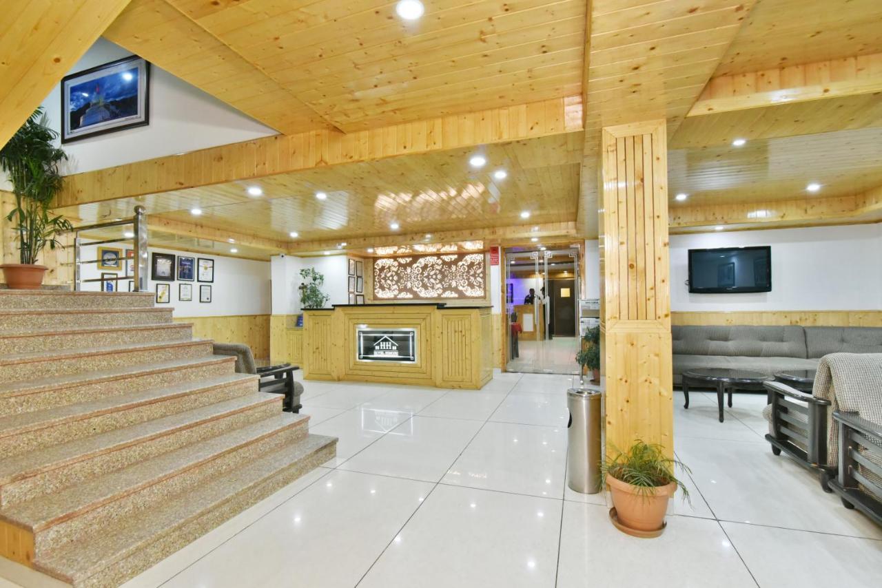 Hotel Himgiri